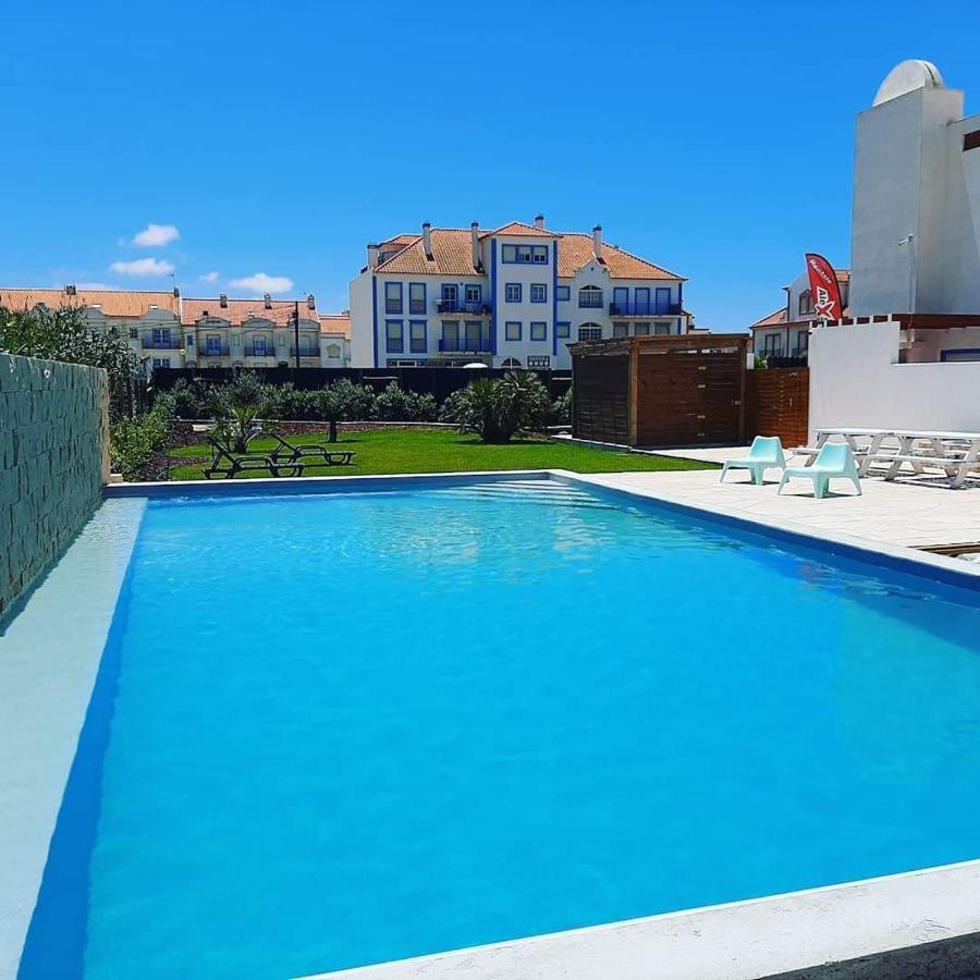 Alex Surf Hostel Baleal Εξωτερικό φωτογραφία